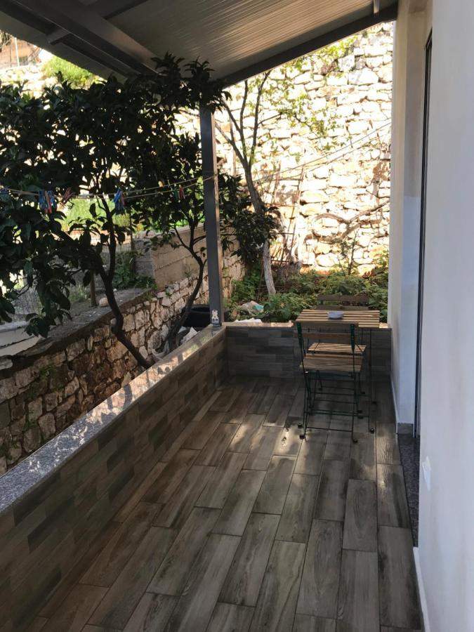 Elti Apartment Sarande Bagian luar foto